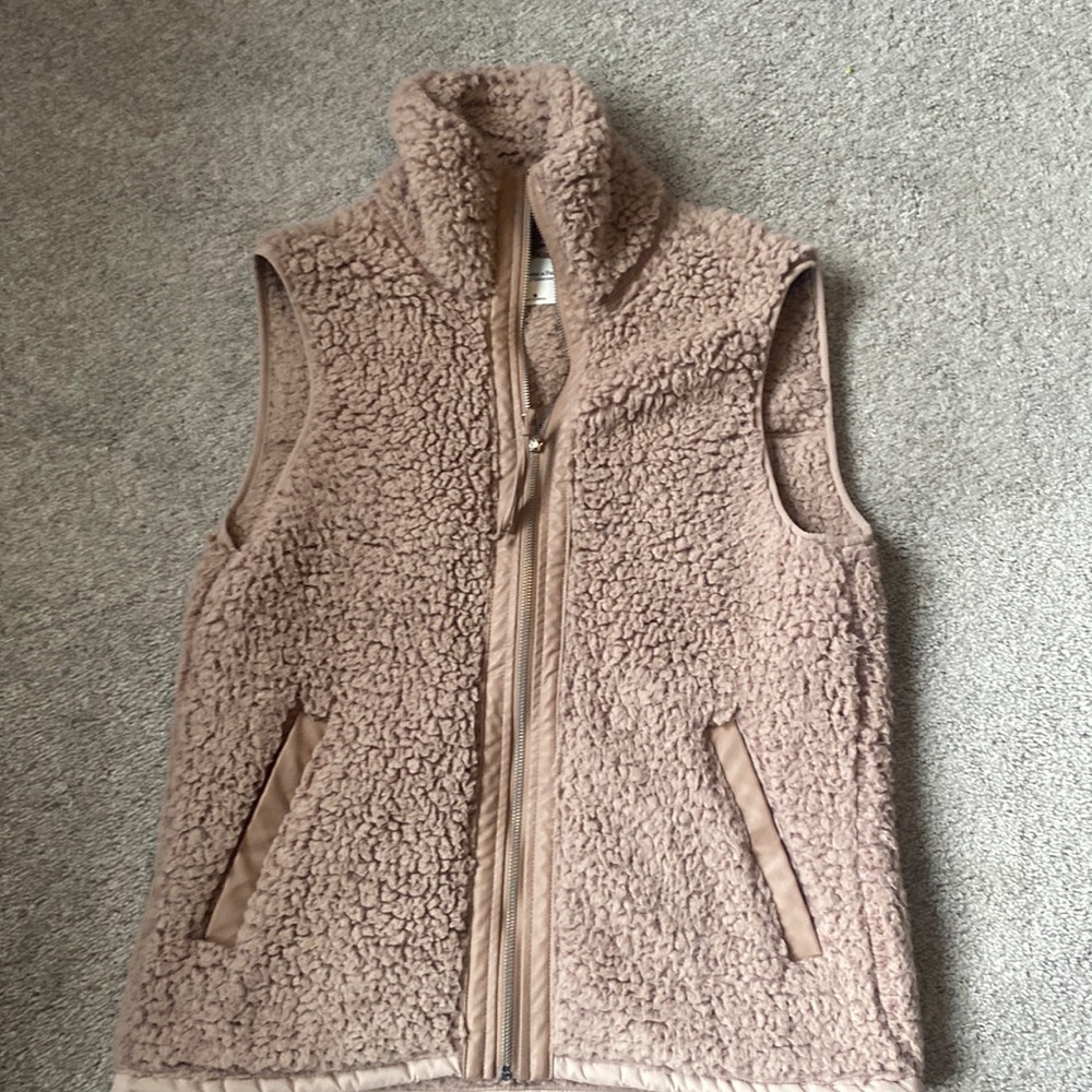 Abercrombie & Fitch Sherpa Vest